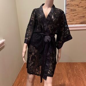 La Vie En Rose Black Lace Kimono With Satin Trim Size L/XL